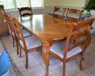 Hooker Dining / Kitchen Table