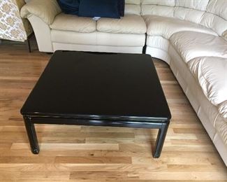 Black lacquer center table