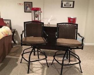 Bar with 2 Stools - in Excellent condition, ready for the porch