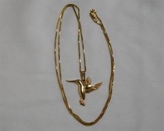 18 k  Hummingbird and Chain