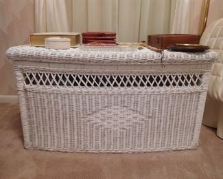 Wicker Blanket Chest