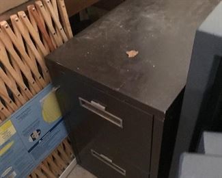 Metal file cabinet/fireproof safe