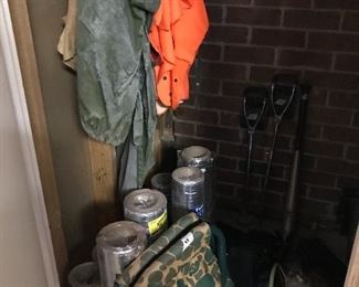 hunting and diving items