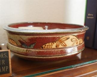 Art pottery bowl