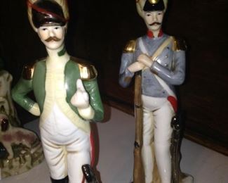 Soldier figurines 