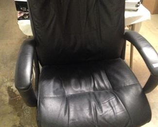 Black office chair