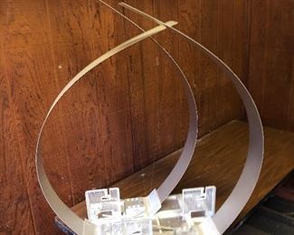 Sculptures sculptures everywhere!