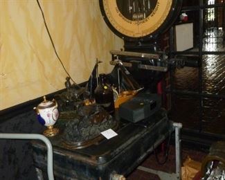 Huge old Teledo Scale