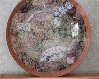 GLASS BOWL W/WORLD MAP DESIGN