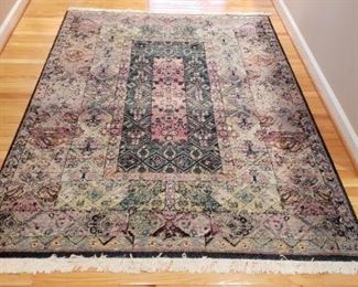 MATCHING OLD WORLD MASTERS AREA RUG  5.3 X 7.8