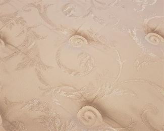 KING MATTRESS CLOSE UP