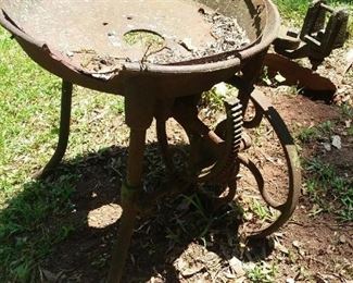 Late 1800's to early 1900's cast iron farm forge. Probably used for tool work /repair or blacksmithing