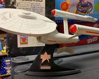 Star Trek 25th Anniversary model