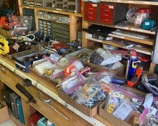 many tool items