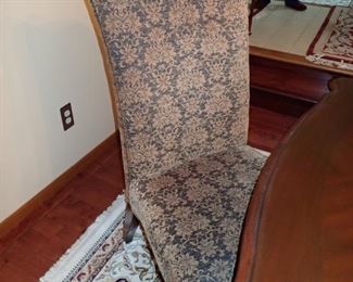 UPHOLSTERED CHAIRS WITH TABLE