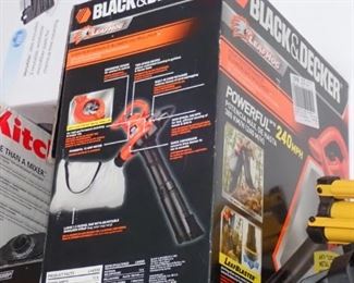 BLACK & DECKER BLOWER NEW IN BOX