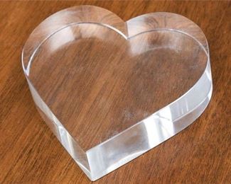 16. TIFFANY Co. Crystal Heart Paperweight