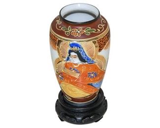 60. Decorative Japanese Urn