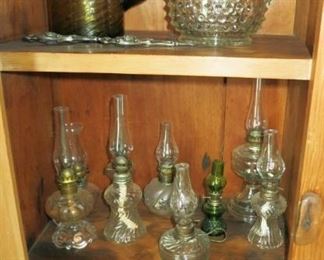 Misc. glass, miniature kerosene lamps