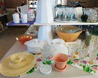 Misc. collectible glass, pottery