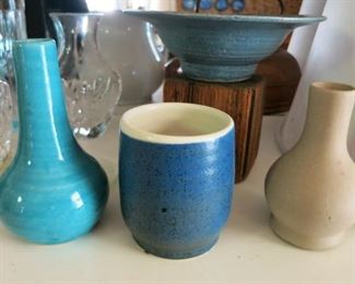 3 Pigeon Forge vases