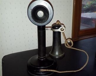 1907 antique telephone