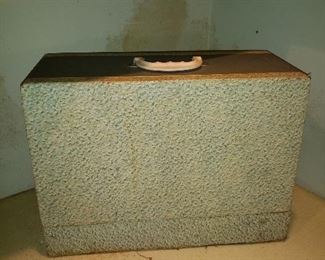 MW sewing machine case