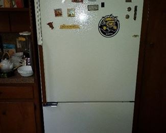 Whirlpool refrigerator 