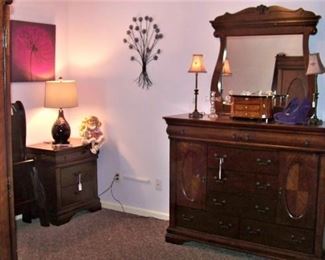 Bedroom with mahogany furniture