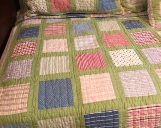 Quilt bed cover set