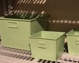 4 pieces green metal containers 