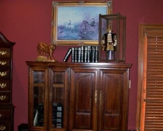 Entertainment center