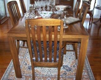 Bernhardt DR set