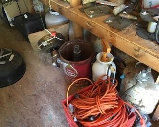 Gas bottles and cords