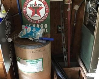 Garage - Texaco sign