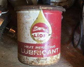 Vintage Lion Lubricant 5 gallon - no lid