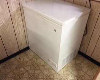 SMALL CHEST FREEZER THAT WORKS!