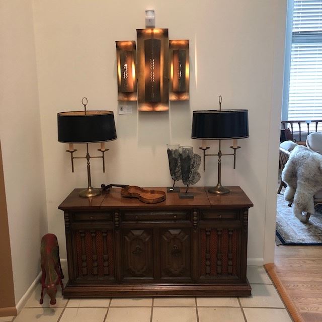 Vintage Zenith Model D632 stereo player with 8 track  cassette, turntable and an auxiliary cd player asking $80 measures 53"l x 18"d x 27.5"h  Pair of brass lamps asking $60 
