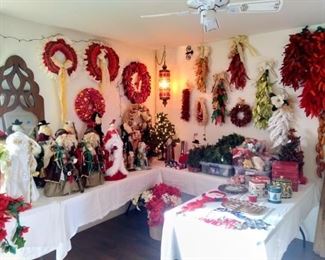 Christmas And Holiday Decorations 
