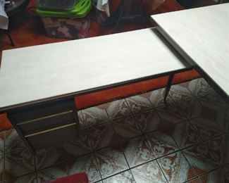 Mid Century Modern L-shaped desk (in the style of George Nelson)