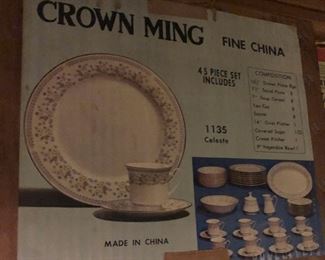 Crown Ming vintage fine china 45 piece set 1135 Celeste