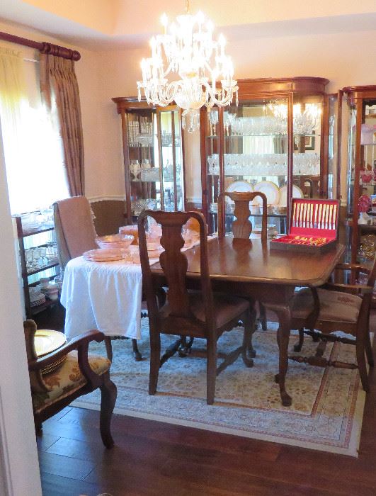 Dining furniture, china/curio cabinets