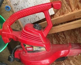 Toro Ultra leaf blower