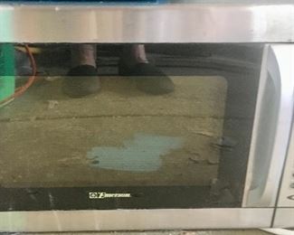 Emerson Chrome microwave