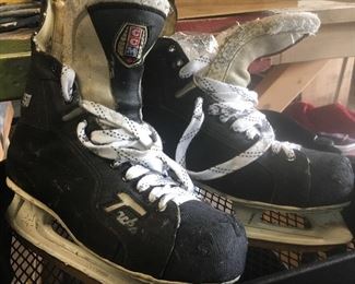 Hockey skates