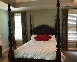 Gorgeous carved mahogany queen size bed