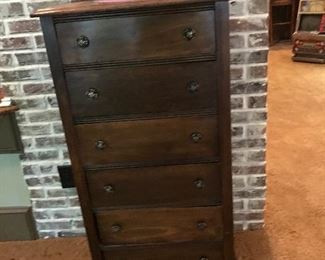 Antique 6-drawer dresser