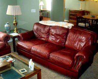 Leather Hickory sofa., end and coffee tables and Stiffel lamp.