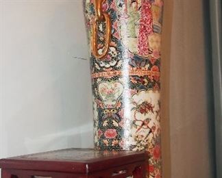 Nice Chinese Palace Vase