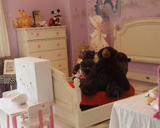 Upscale Children's Furniture, Toys, Overstuffed Ottoman, Luggage and Collectibles